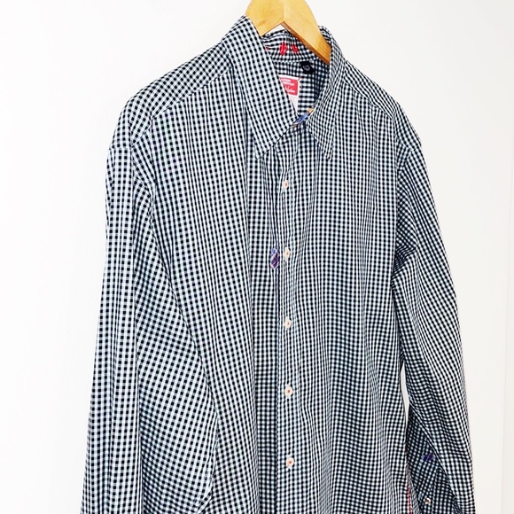 Robert Graham Other - ROBERT GRAHAM Button Down Shirt Black & Gray Check Size XL EUC